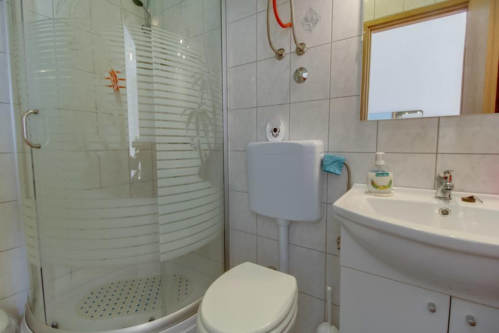 Apartment Agava Miholascica エクステリア 写真